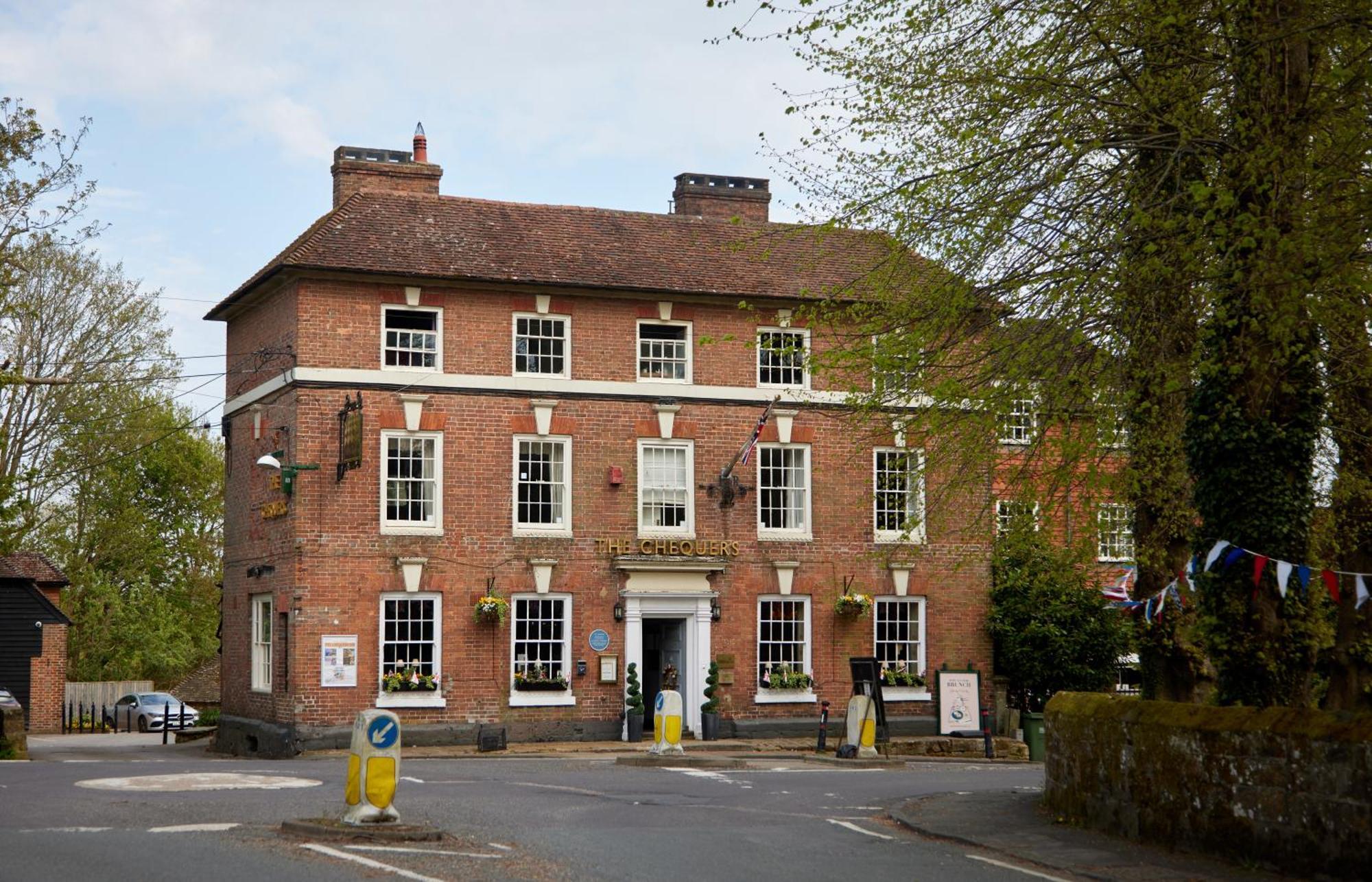 Chequers Inn By Greene King Inns Maresfield Exterior foto